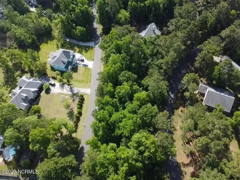 106 E High Bluff Dr, Hampstead, NC 28443 photo 5