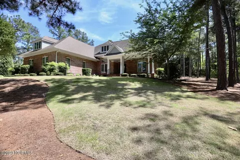 100 Stoneykirk Dr, Pinehurst, NC 28374 photo 4