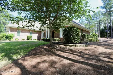 100 Stoneykirk Dr, Pinehurst, NC 28374 photo 5