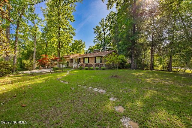 332 Rock Creek Dr, New Bern, NC 28562