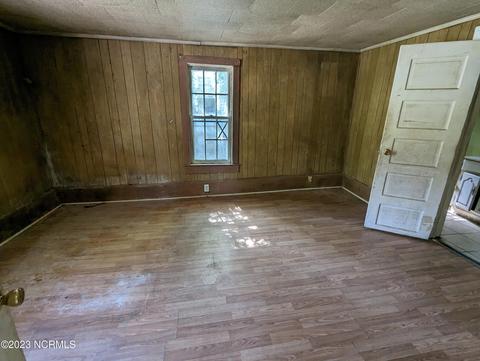 620 Viola St E, Wilson, NC 27893 photo 3