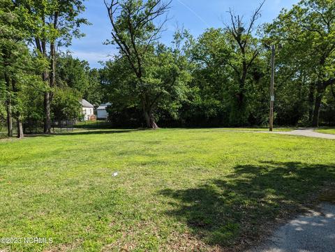 620 Viola St E, Wilson, NC 27893 photo 8