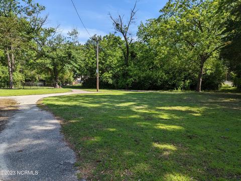 620 Viola St E, Wilson, NC 27893 photo 9
