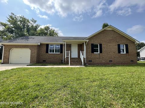 105 Troy Dr, Elizabeth City, NC 27909
