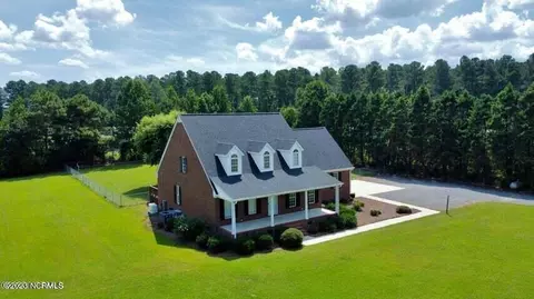 1611 Strouds Corner Rd, Kinston, NC 28504