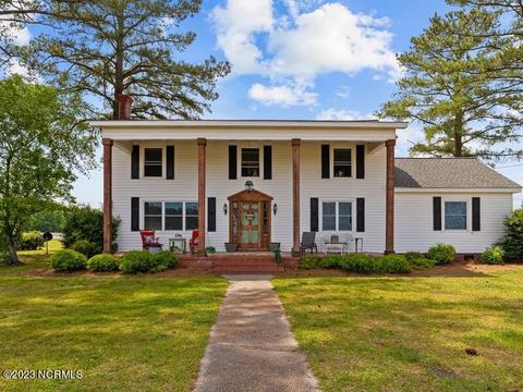 4810 Fire Dept Rd, Williamston, NC 27892