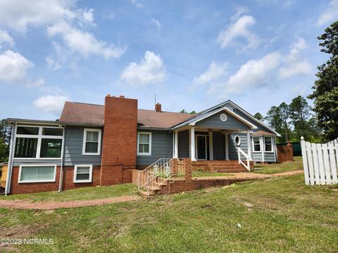 171 Victoria Dr # 171A, Hamlet, NC 28345