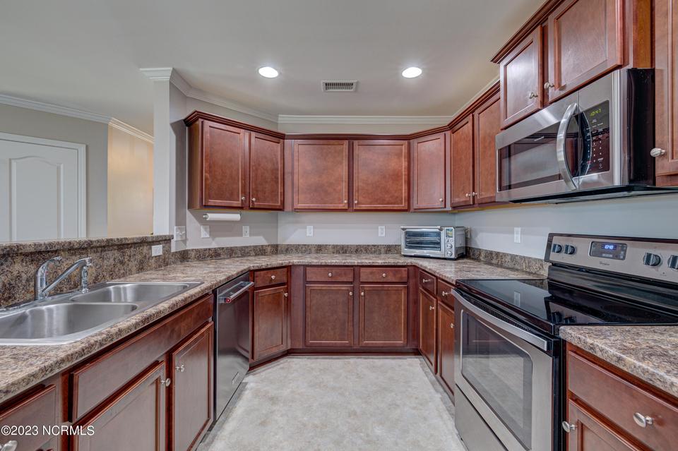  1065 Bridgeport Way, Leland, NC 28451 photo 13