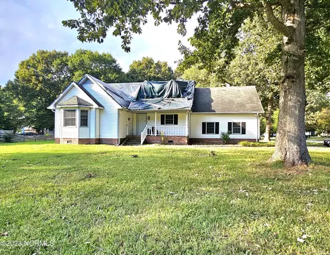 1022 Hockmeyer Dr, Elizabeth City, NC 27909
