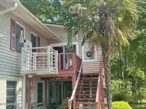 533 Duck Creek Rd, Washington, NC 27889