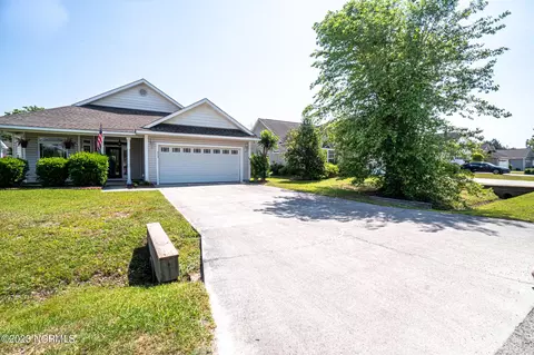 513 Azalea Dr, Hampstead, NC 28443 photo 2