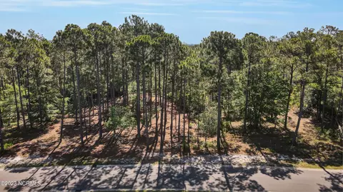 6770 Holton Pl SW, Ocean Isle Beach, NC 28469