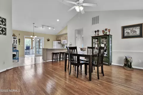 228 Lewis Rd, Hampstead, NC 28443 photo 7
