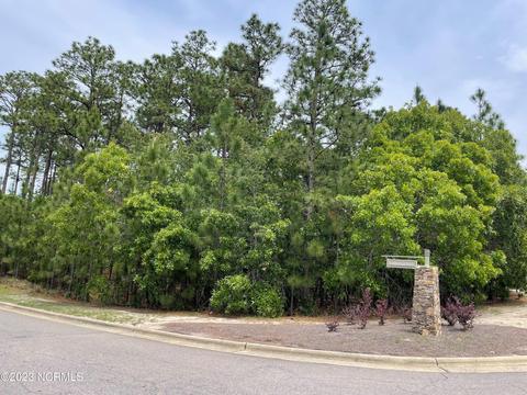10 Cumberland Dr, Pinehurst, NC 28374