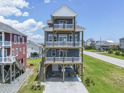 8102 6th Ave, North Topsail Beach, NC 28460