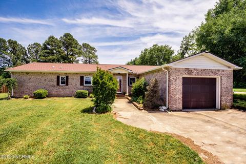 751 Creek Rd, Elizabeth City, NC 27909