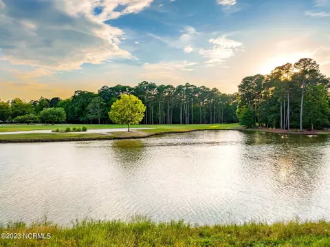 149 Legacy Lakes Dr, Wallace, NC 28466