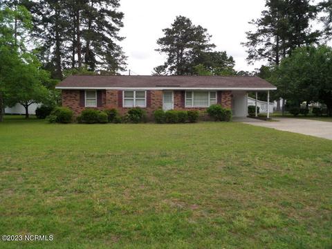 720 Circle Dr, Trent Woods, NC 28562