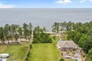 651 Becton Rd, Havelock, NC 28532 photo 2