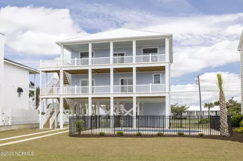 206 Ocean Dr, Emerald Isle, NC 28594