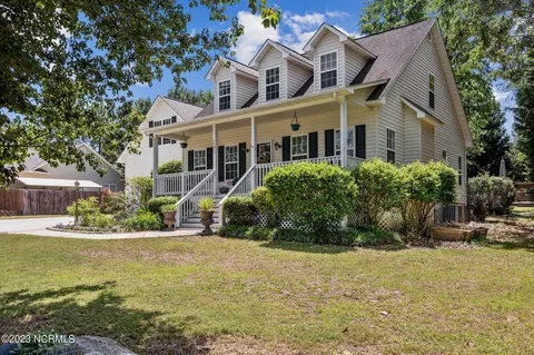 190 Rothbury Dr, Carthage, NC 28327