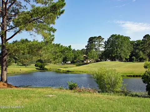 560 Dartmoor Way SW, Ocean Isle Beach, NC 28469