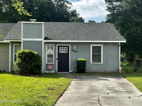 222 Cedar Creek Dr, Jacksonville, NC 28540