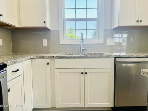 129 Fireside Dr, Benson, NC 27504 photo 5