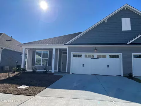 2845 Southern Magnolia Dr, Winnabow, NC 28479
