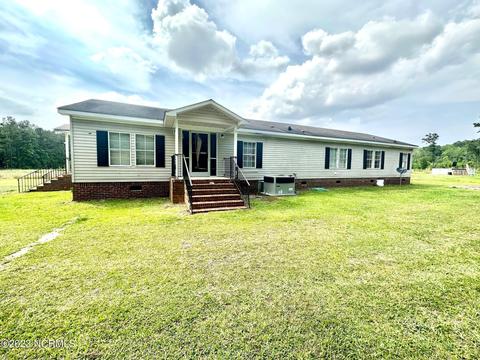 1645 Harrelson Rd, Clarkton, NC 28433