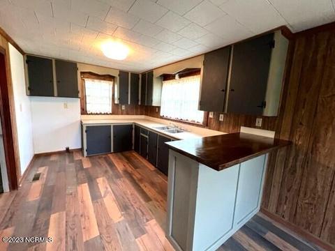 100 Pine St, Winton, NC 27986 photo 4