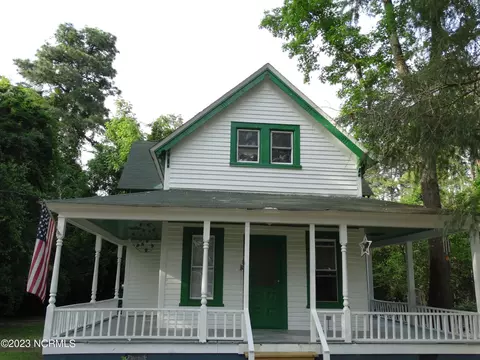 170 E Philadelphia Ave, Pinebluff, NC 28373