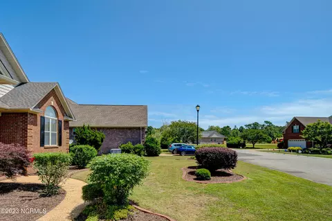 1012 Highlands Dr, Hampstead, NC 28443 photo 7
