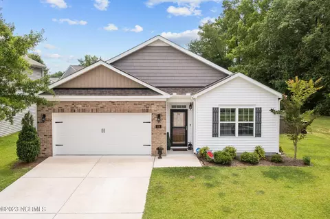 206 Frida Rd, New Bern, NC 28560