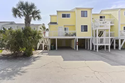 1401 Sand Dollar Ct, Kure Beach, NC 28449