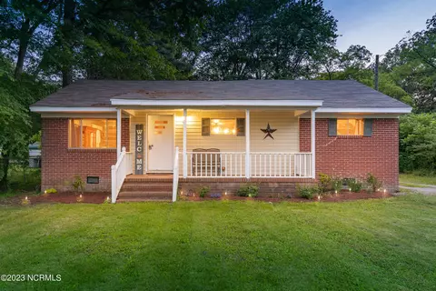 417 Spruce St, Woodland, NC 27897