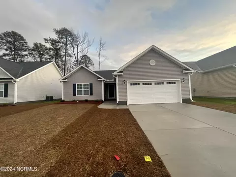 227 Sequoia Dr, Greenville, NC 27858