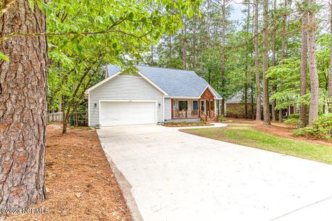 850 Burning Tree Rd, Pinehurst, NC 28374 photo 3