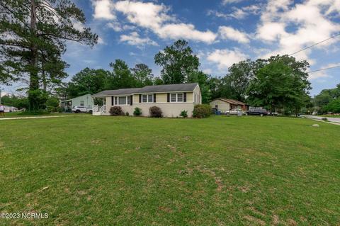 406 Decatur Rd, Jacksonville, NC 28540