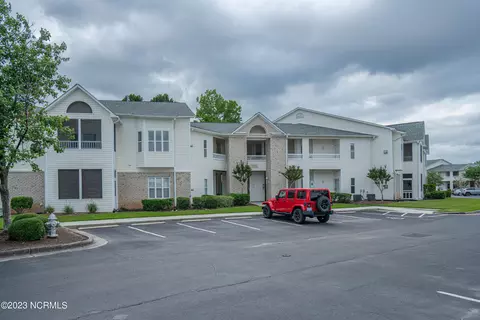 3902 Botsford Ct UNIT 204, Wilmington, NC 28412