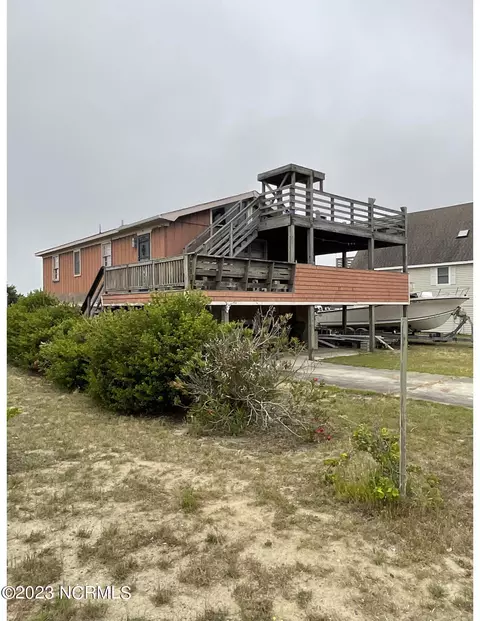 201 W Tarpon Ct, Nags Head, NC 27959