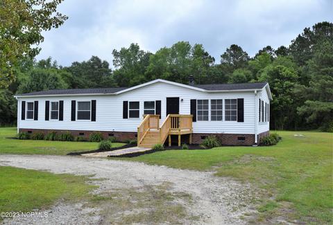 106 Country Farm Ln, Beulaville, NC 28518