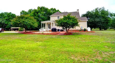2999 Nc-11, Teachey, NC 28464