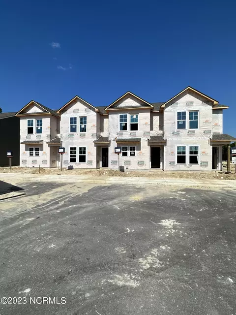 122 Smallwood Rd, Hubert, NC 28539