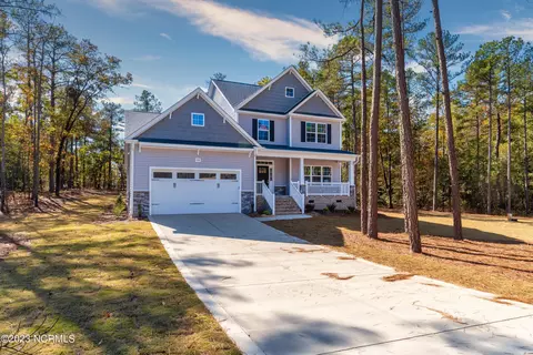 400 Piney Oak Dr #54, Carthage, NC 28327