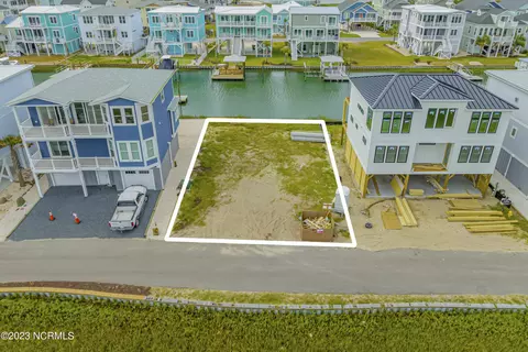 1316 Riverside Dr, Sunset Beach, NC 28468