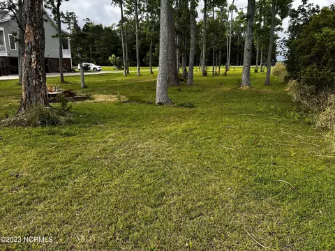 11 E Commodore Pt, Belhaven, NC 27810 photo 6