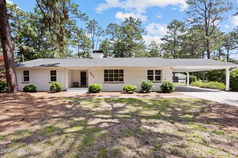 244 Turner Rd, Pinehurst, NC 28374