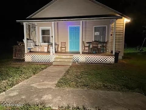 9281 X-way Rd, Laurinburg, NC 28352