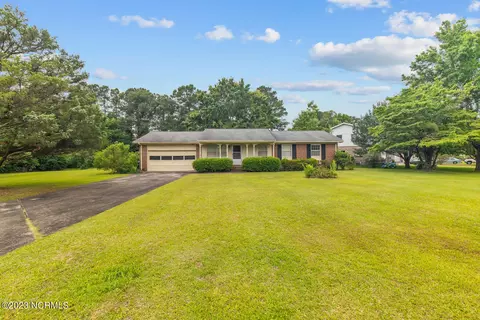 420 Brynn Marr Rd, Jacksonville, NC 28546